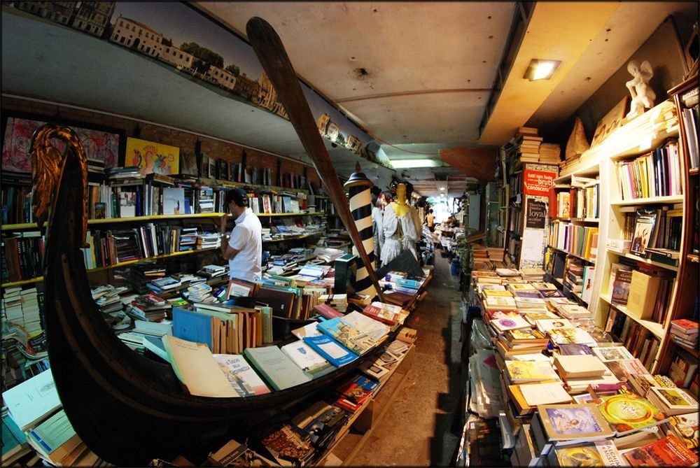 libreria acqua alta